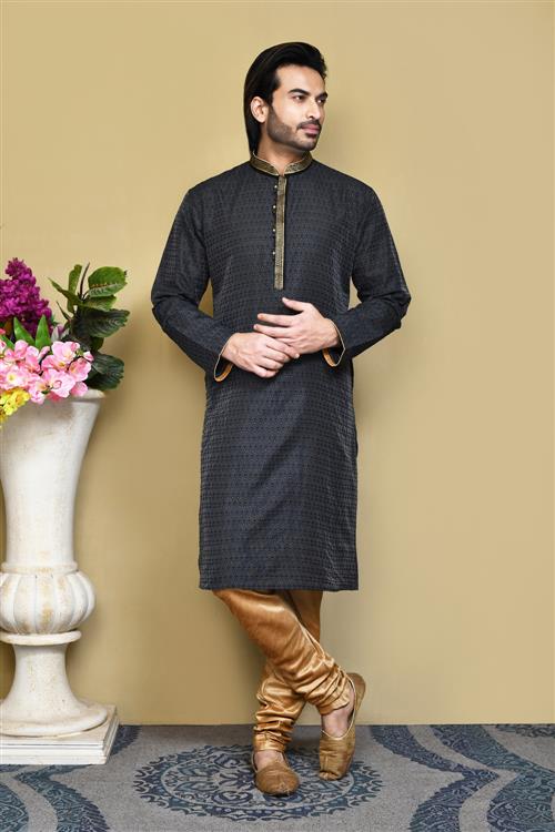https://media.vinhemfashion.com/Images/RajsahiVol6AVLS5821GUA9OC3Q7/image/designer